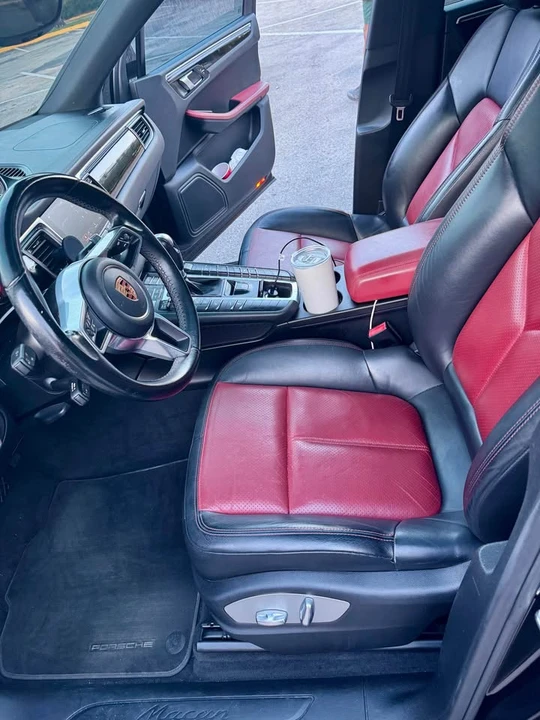 2018 Porsche Macan - Image 8 of 14