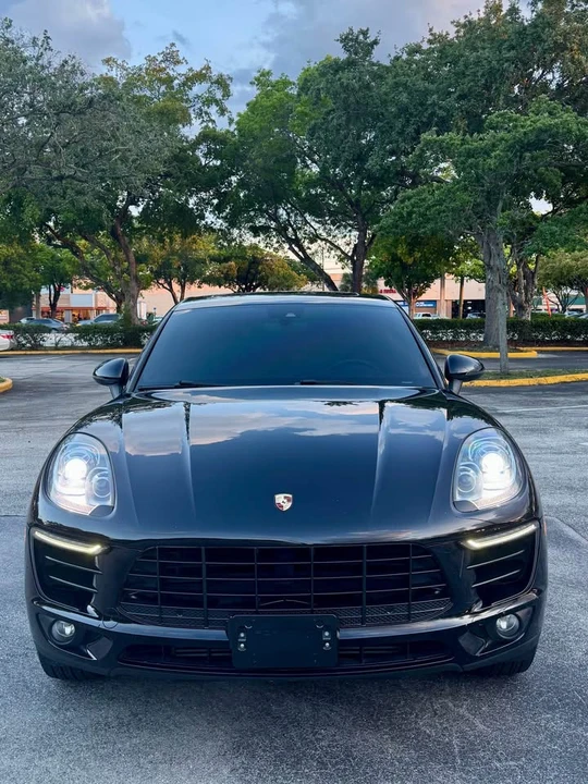 2018 Porsche Macan - Image 2 of 14