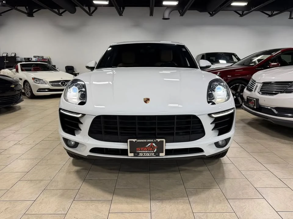 2018 Porsche Macan - Image 10 of 20