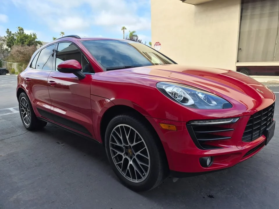 2018 Porsche Macan - Image 2 of 10