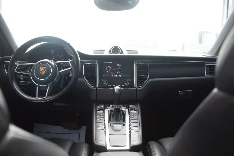 2018 Porsche Macan - Image 6 of 6