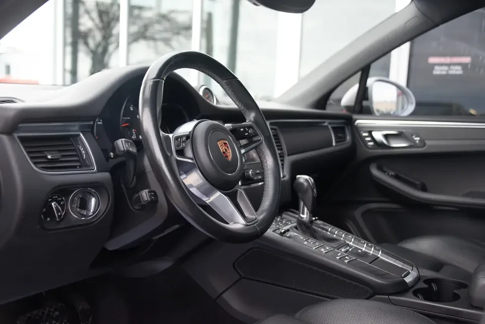 2018 Porsche Macan - Image 3 of 6