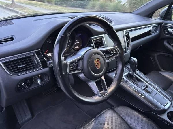 2018 Porsche Macan - Image 6 of 13