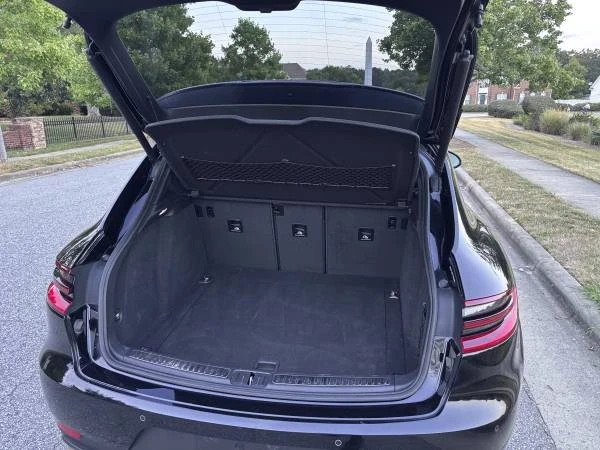 2018 Porsche Macan - Image 10 of 13