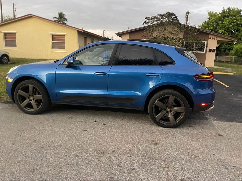 2018 Porsche Macan - Image 9 of 13