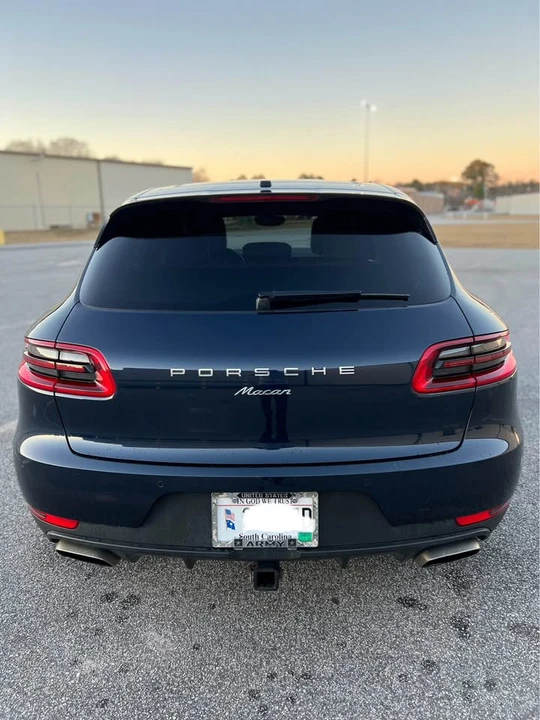 2018 Porsche Macan - Image 4 of 10