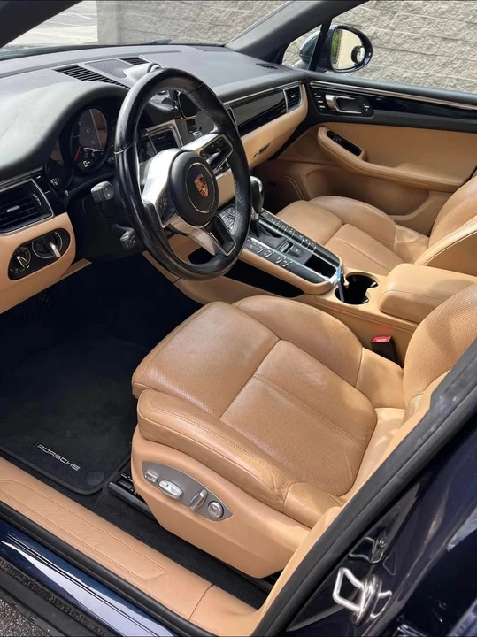 2018 Porsche Macan - Image 7 of 10