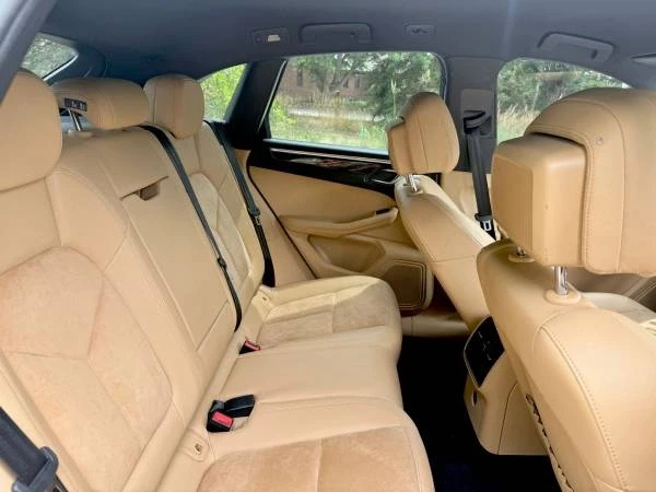 2018 Porsche Macan - Image 9 of 15
