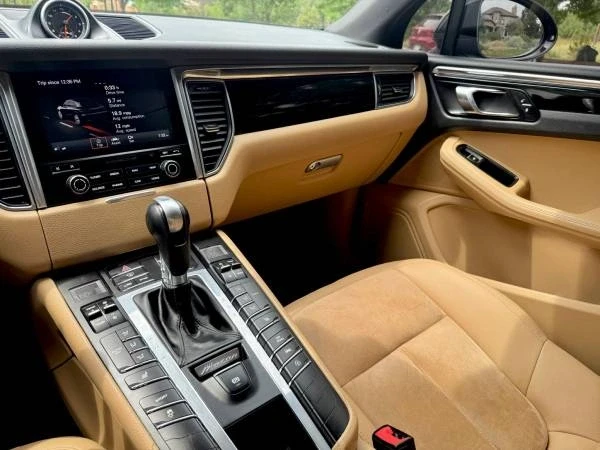 2018 Porsche Macan - Image 6 of 15