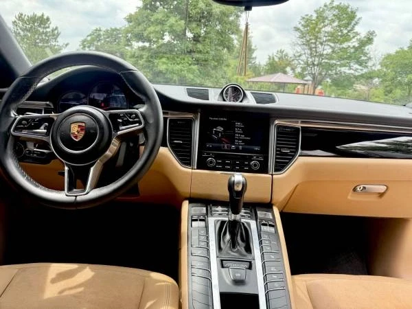 2018 Porsche Macan - Image 13 of 15