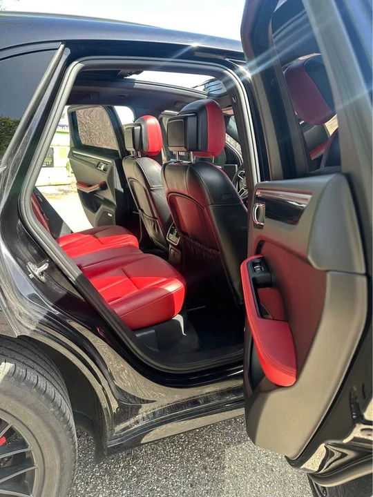 2018 Porsche Macan - Image 8 of 8