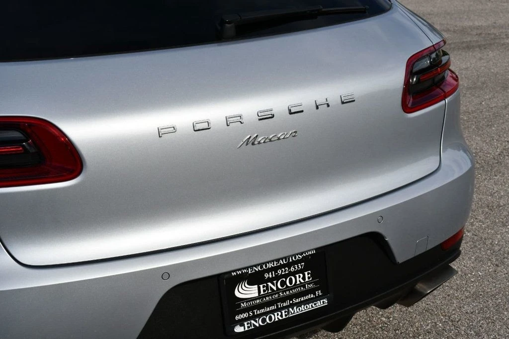 2018 Porsche Macan - Image 10 of 21