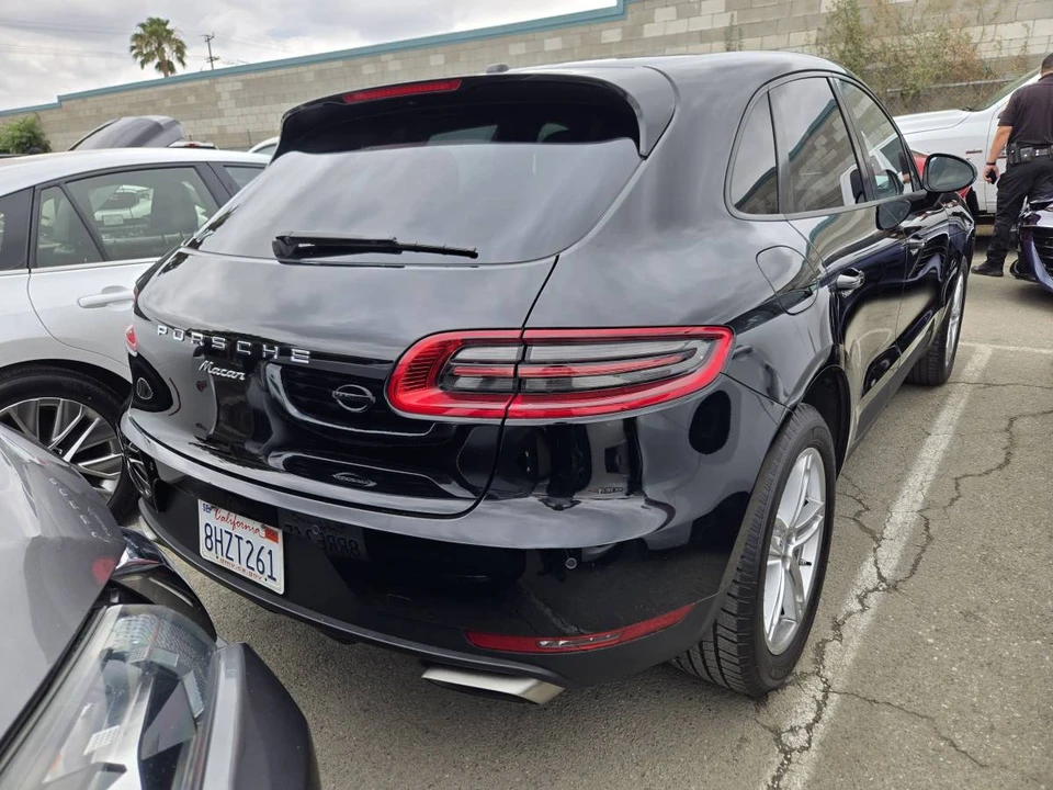 2018 Porsche Macan - Image 2 of 15