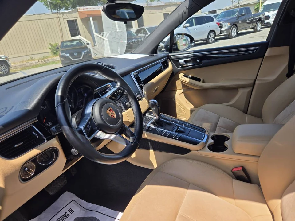 2018 Porsche Macan - Image 7 of 15