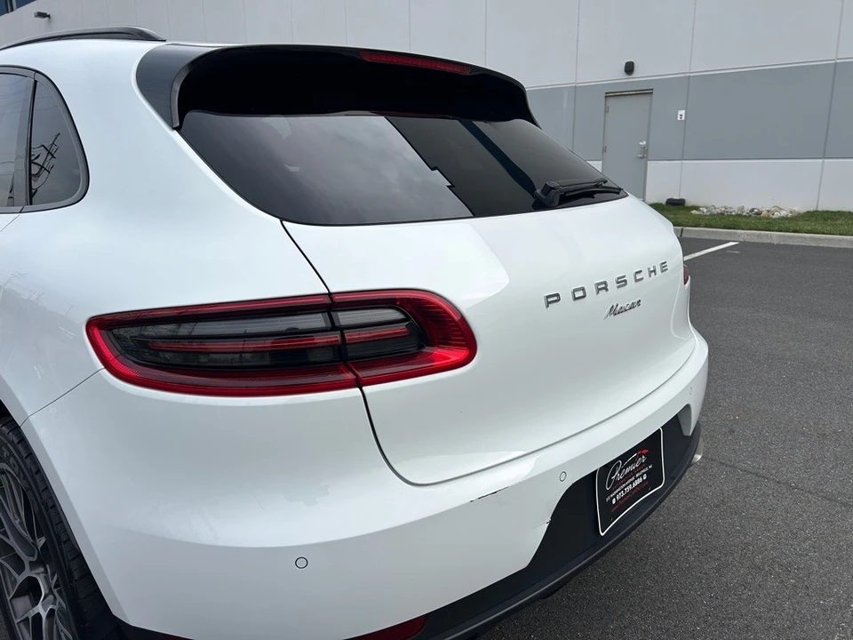2018 Porsche Macan Turbo - Image 11 of 12