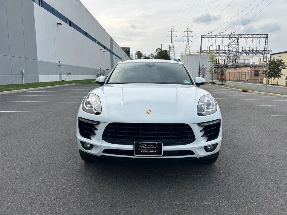 2018 Porsche Macan Turbo - Image 7 of 12