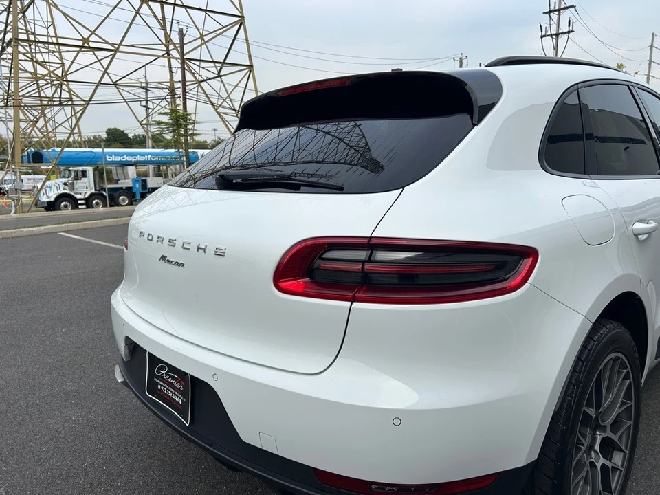 2018 Porsche Macan Turbo - Image 12 of 12