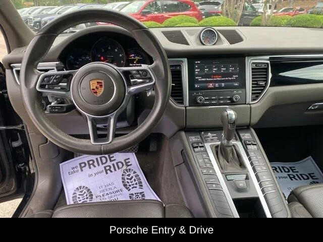 2018 Porsche Macan - Image 14 of 20