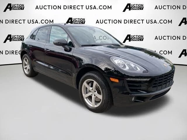 2018 Porsche Macan - Image 9 of 20