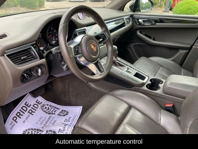 2018 Porsche Macan - Image 13 of 20