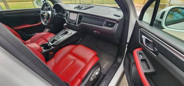 2018 Porsche Macan - Image 11 of 21