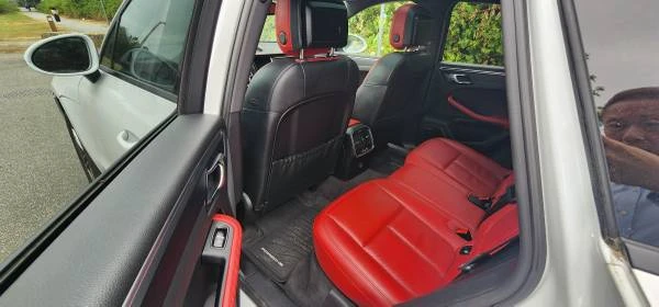 2018 Porsche Macan - Image 12 of 21