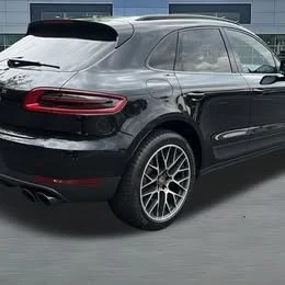 2018 Porsche Macan - Image 6 of 12