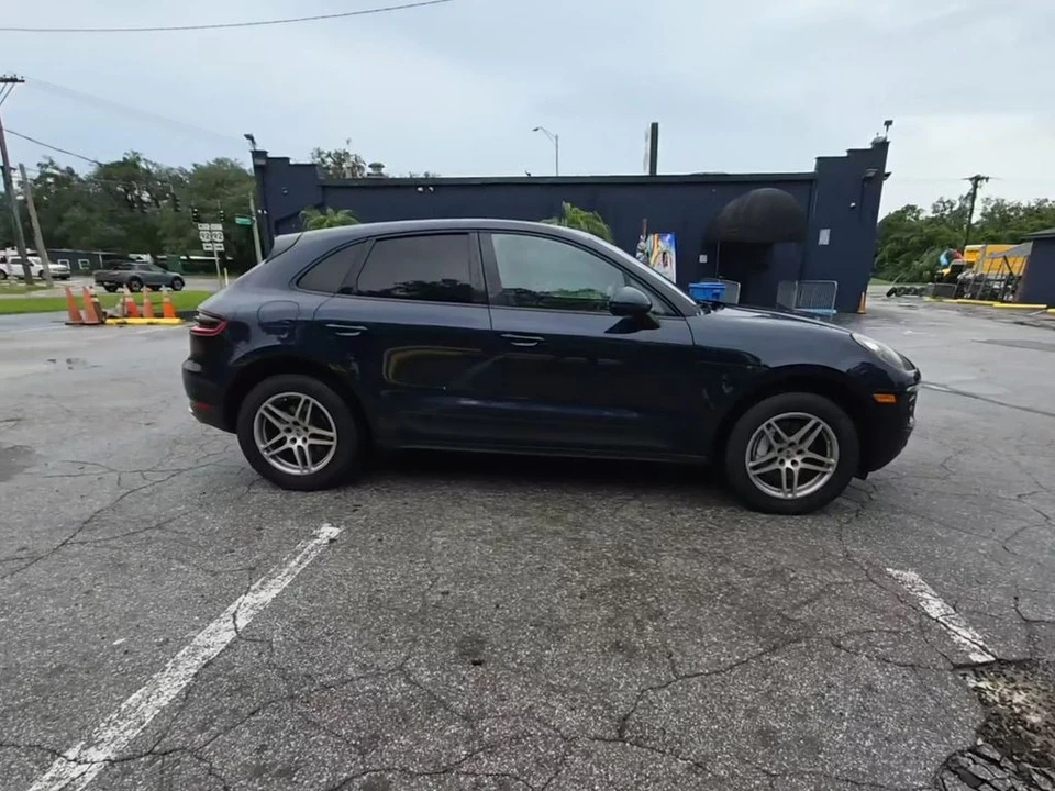 2018 Porsche Macan - Image 5 of 12