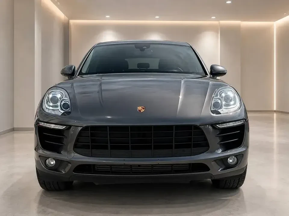 2018 Porsche Macan - Image 8 of 14