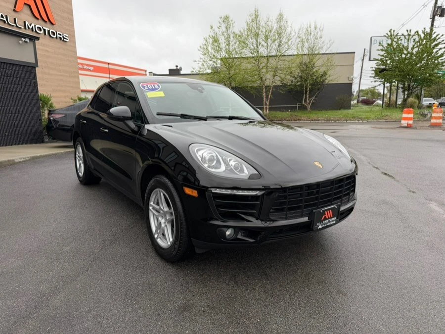 2018 Porsche Macan - Image 2 of 20