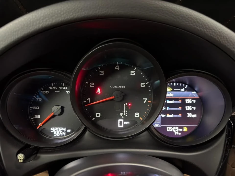 2018 Porsche Macan - Image 19 of 20