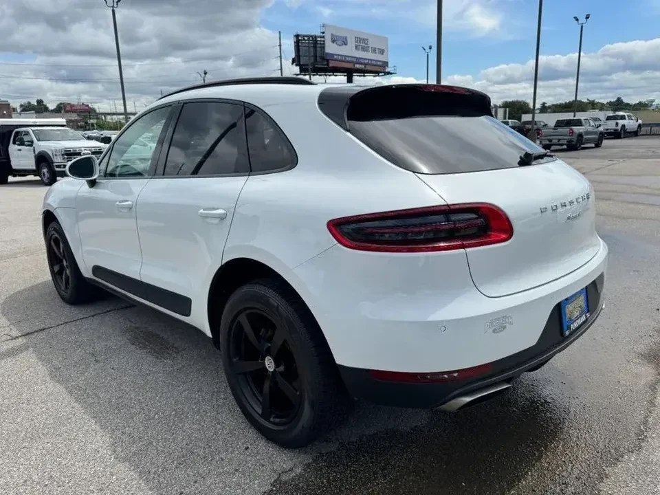 2018 Porsche Macan - Image 3 of 10