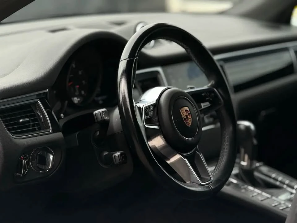 2018 Porsche Macan - Image 3 of 18