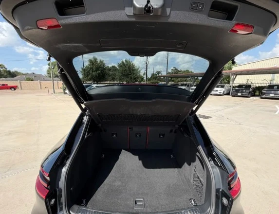 2018 Porsche Macan - Image 12 of 12