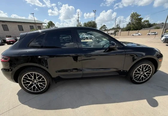 2018 Porsche Macan - Image 2 of 12