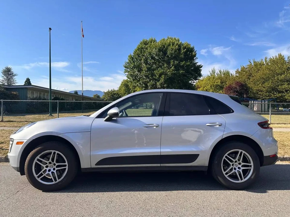2018 Porsche Macan - Image 4 of 5