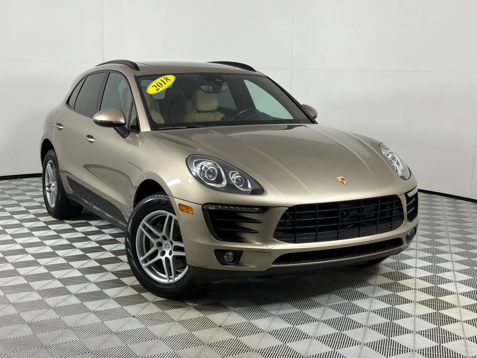 2018 Porsche Macan - Image 2 of 28