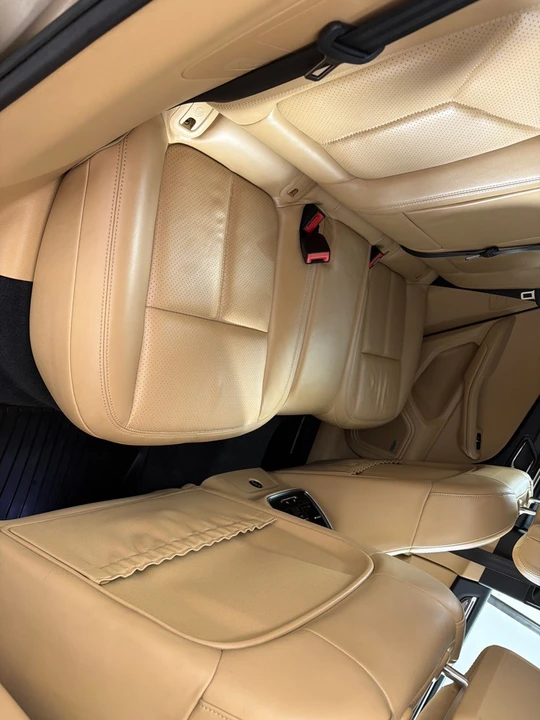 2018 Porsche Macan - Image 23 of 28