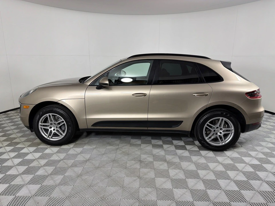2018 Porsche Macan - Image 8 of 28