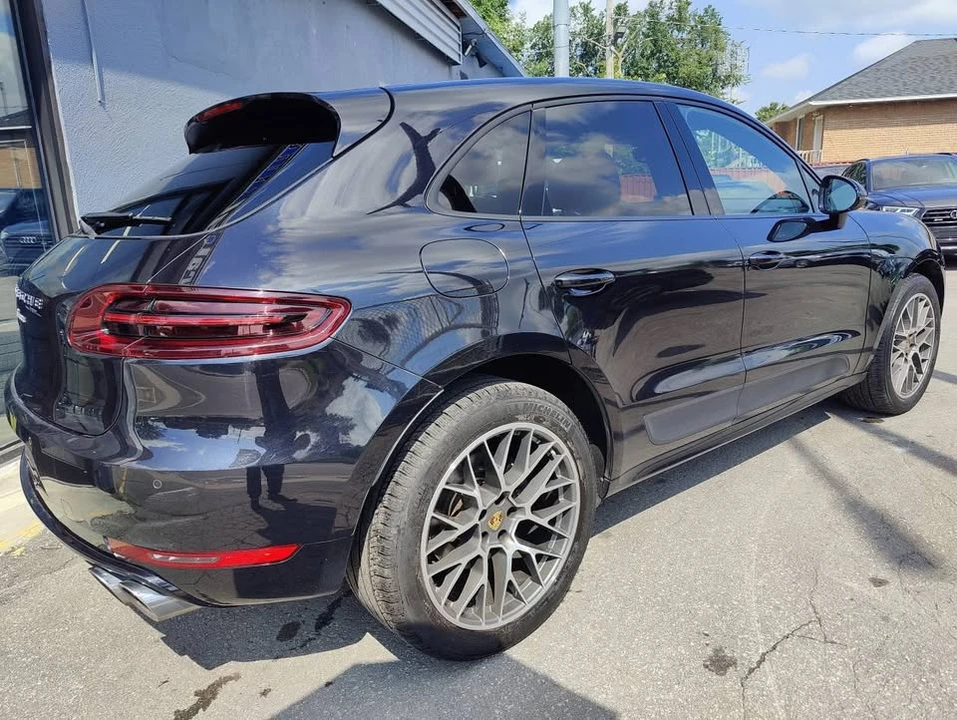 2018 Porsche Macan - Image 8 of 18