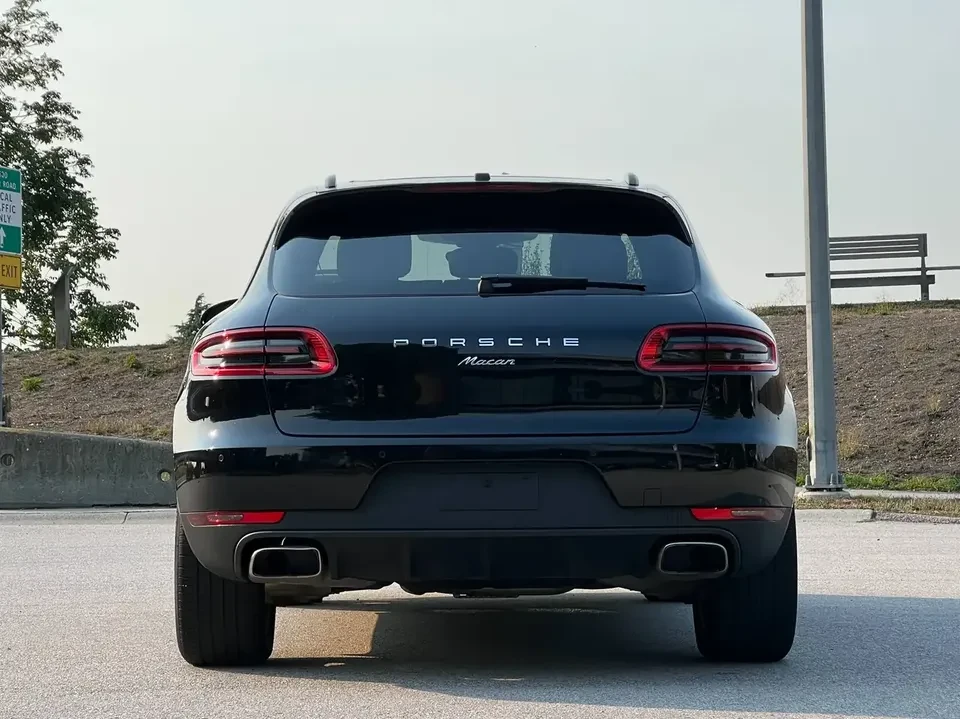 2018 Porsche Macan - Image 7 of 18