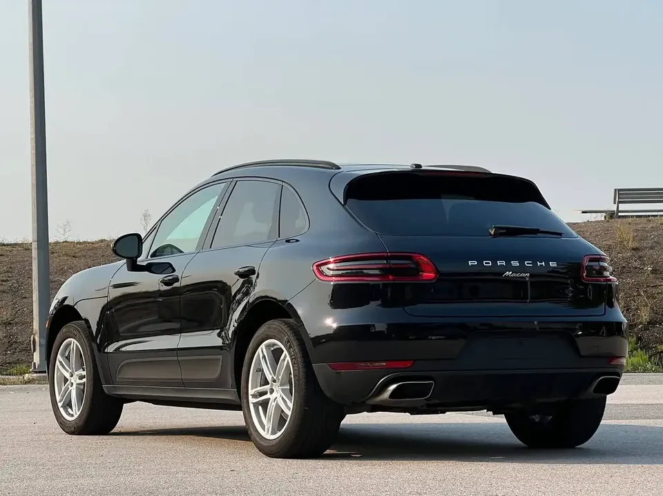 2018 Porsche Macan - Image 6 of 18