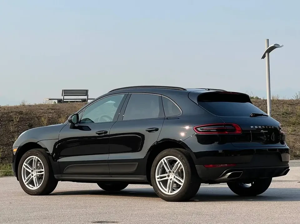 2018 Porsche Macan - Image 5 of 18