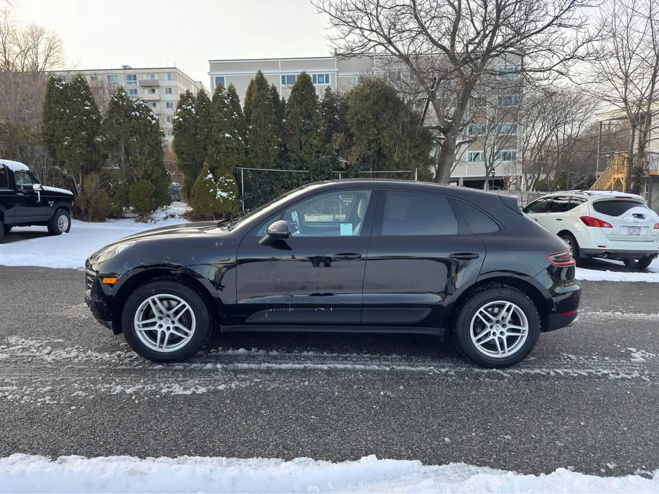 2018 Porsche Macan - Image 8 of 15