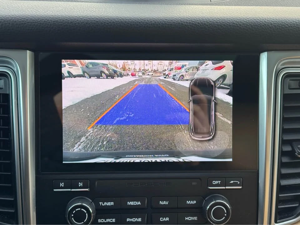 2018 Porsche Macan - Image 15 of 15