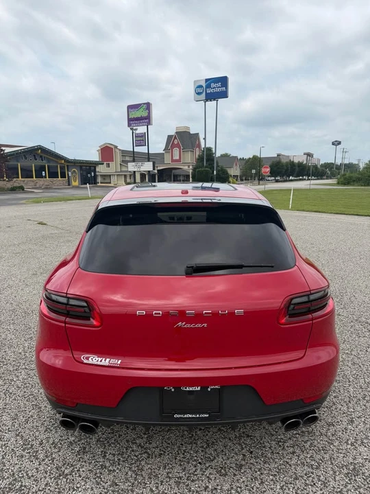 2018 Porsche Macan - Image 7 of 20