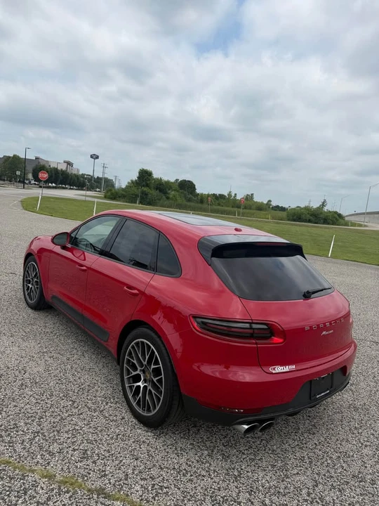 2018 Porsche Macan - Image 8 of 20