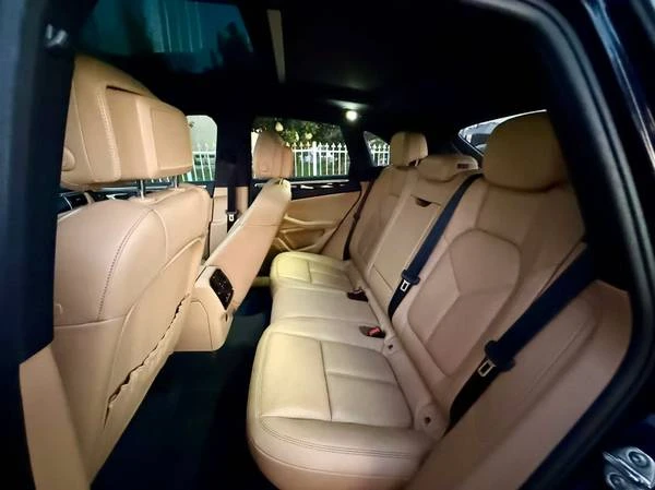 2018 Porsche Macan - Image 6 of 11