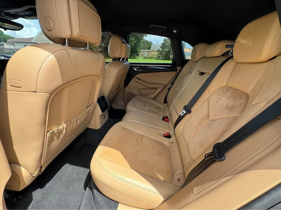 2018 Porsche Macan - Image 12 of 13
