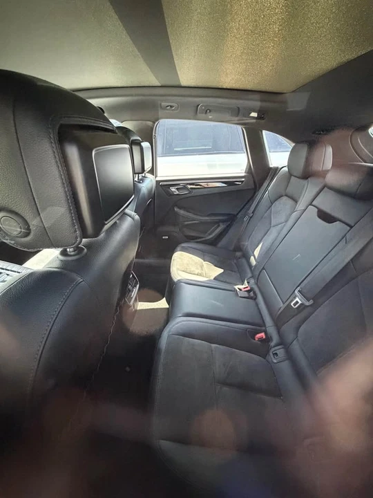 2018 Porsche Macan - Image 10 of 10